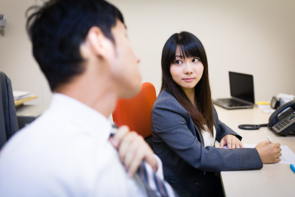 ４月に新入社員入社・転勤・単身赴任などで男女の出会いが多い